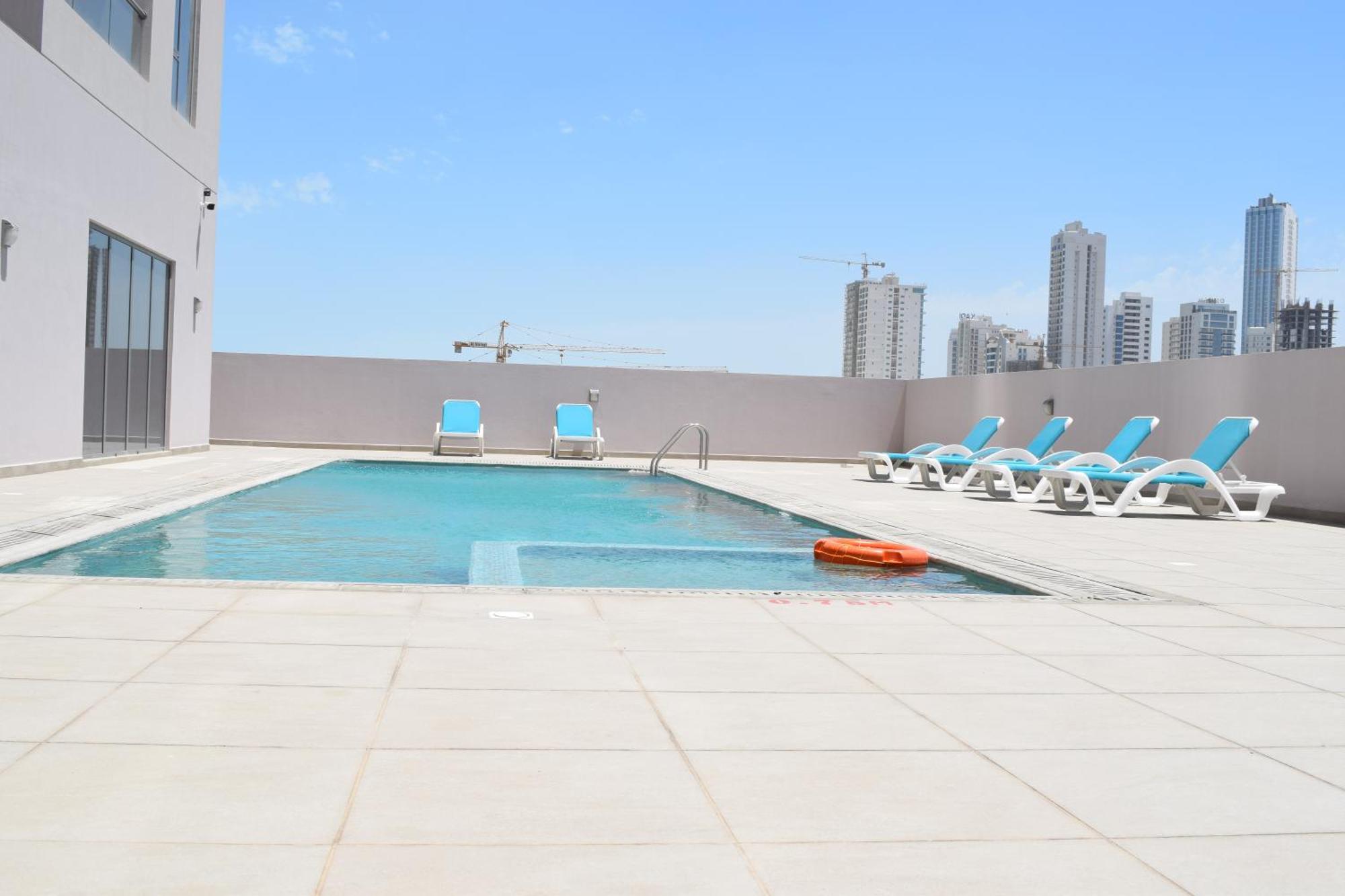 The Spot Residence Manama Extérieur photo